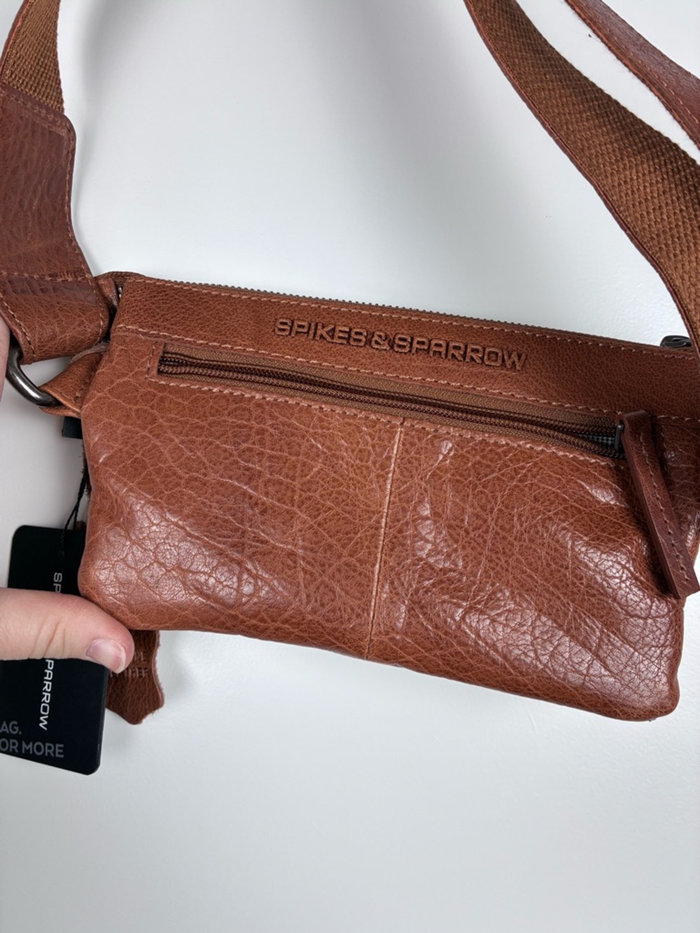 NWT Women’s Brown Leather-Trim Zip Pouch Belt Bag Travel - Picture 9 of 9